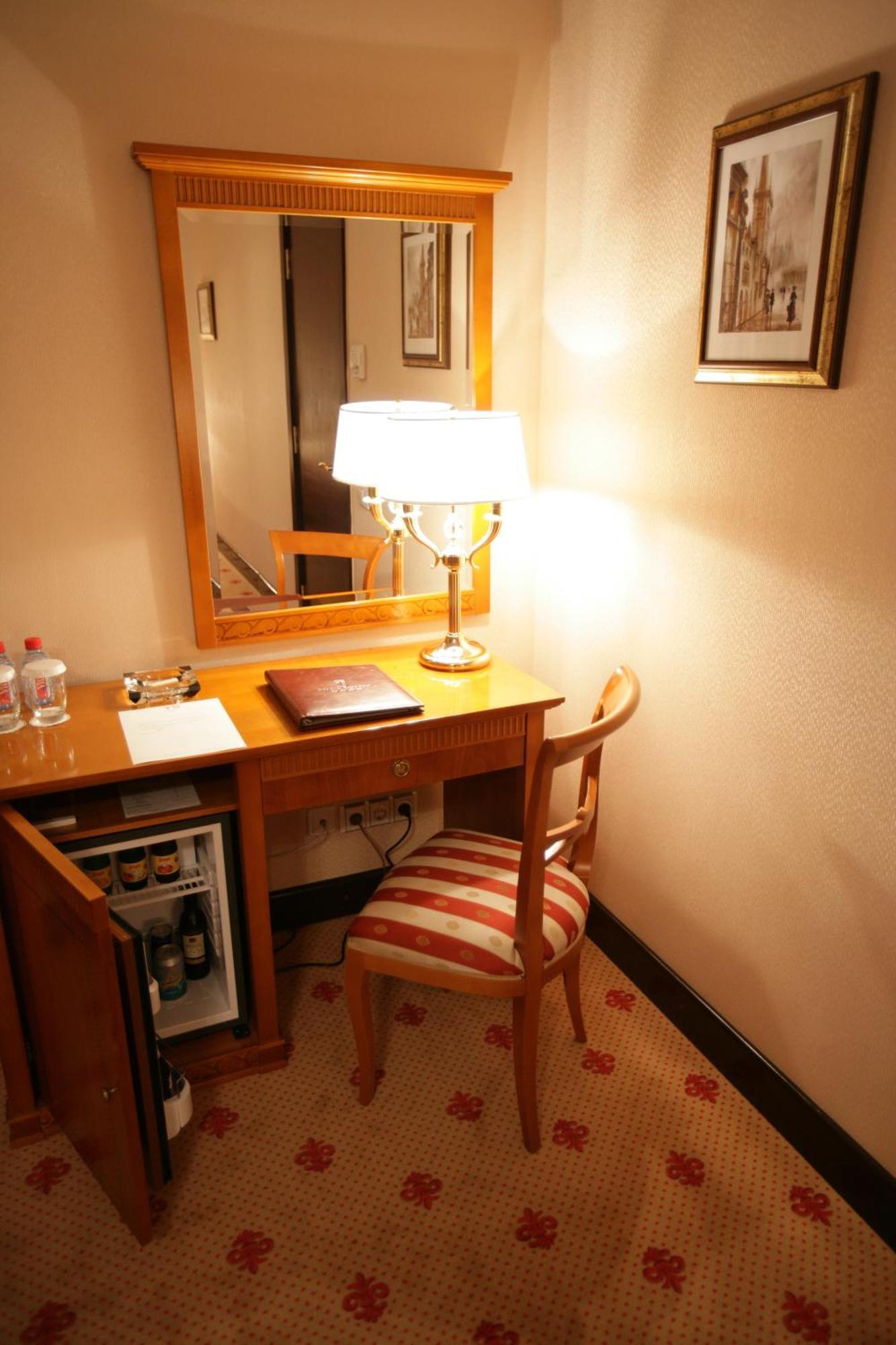 グランド　ティエン　シャン　ホテル アルマトイ 部屋 写真
